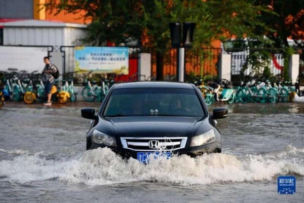 天津滨海新区突发局地强降雨