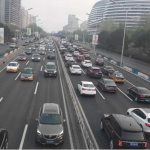 小鹏汽车：试错空间承压