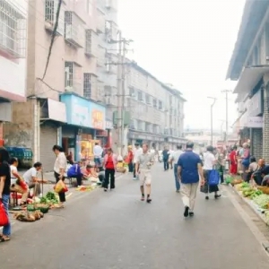 探寻国庆假期的菜市场，人间烟火便是理想生活