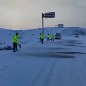 受降雪及路面结冰影响 甘肃部分高速临时管制