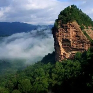 天水麦积山景区连续两天门票售罄，官方倡议本地市民错峰出游