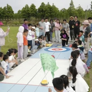 职场人压力大又不愿讲？记者向几家工会“取经”，如何守护职工心理健康……